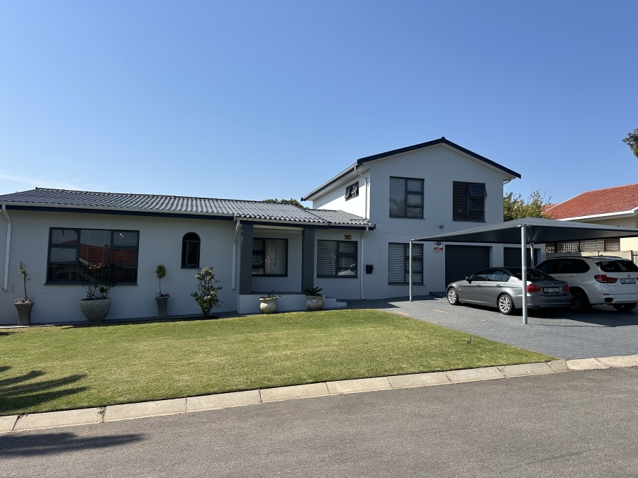 4 Bedroom Property for Sale in Bayview Western Cape